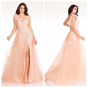 Abby Paris Fitted One Shoulder Feather Floral Lace Pageant Gown Size 4 Ivory NWT